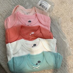 Brand New Small Story Set of 5 Bodysuits 0-3M